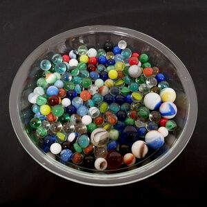 Vintage 1960s group of 154 glass marbles
